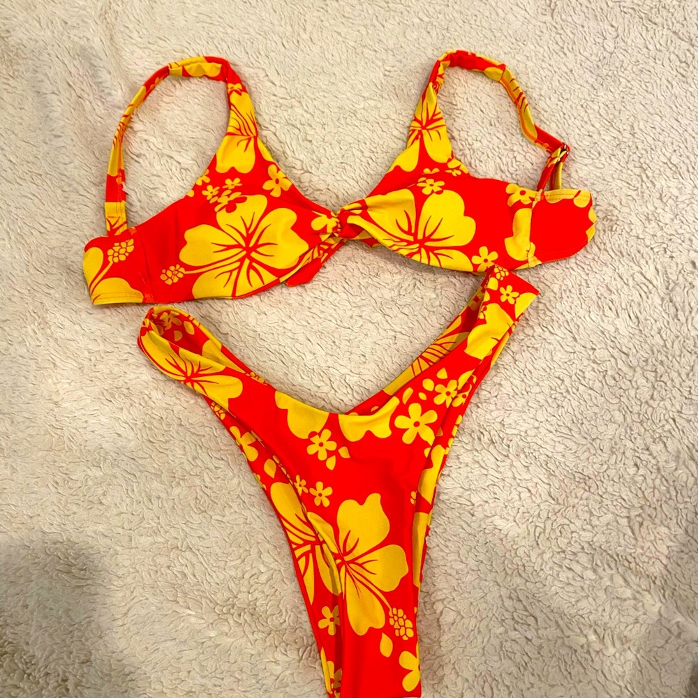 Flower bikini